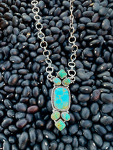 Load image into Gallery viewer, Turquoise Cluster Necklace